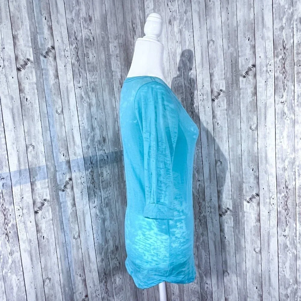 Roxy Burnout Tee | 3/4 Sleeve | Aqua Blue | Medium | Scoop Neck Top | Women's - Picture 3 of 13